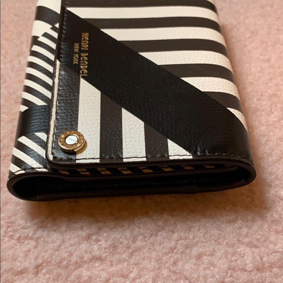 Henri Bendel Monochrome Striped Card Holder - Picture 3 of 13